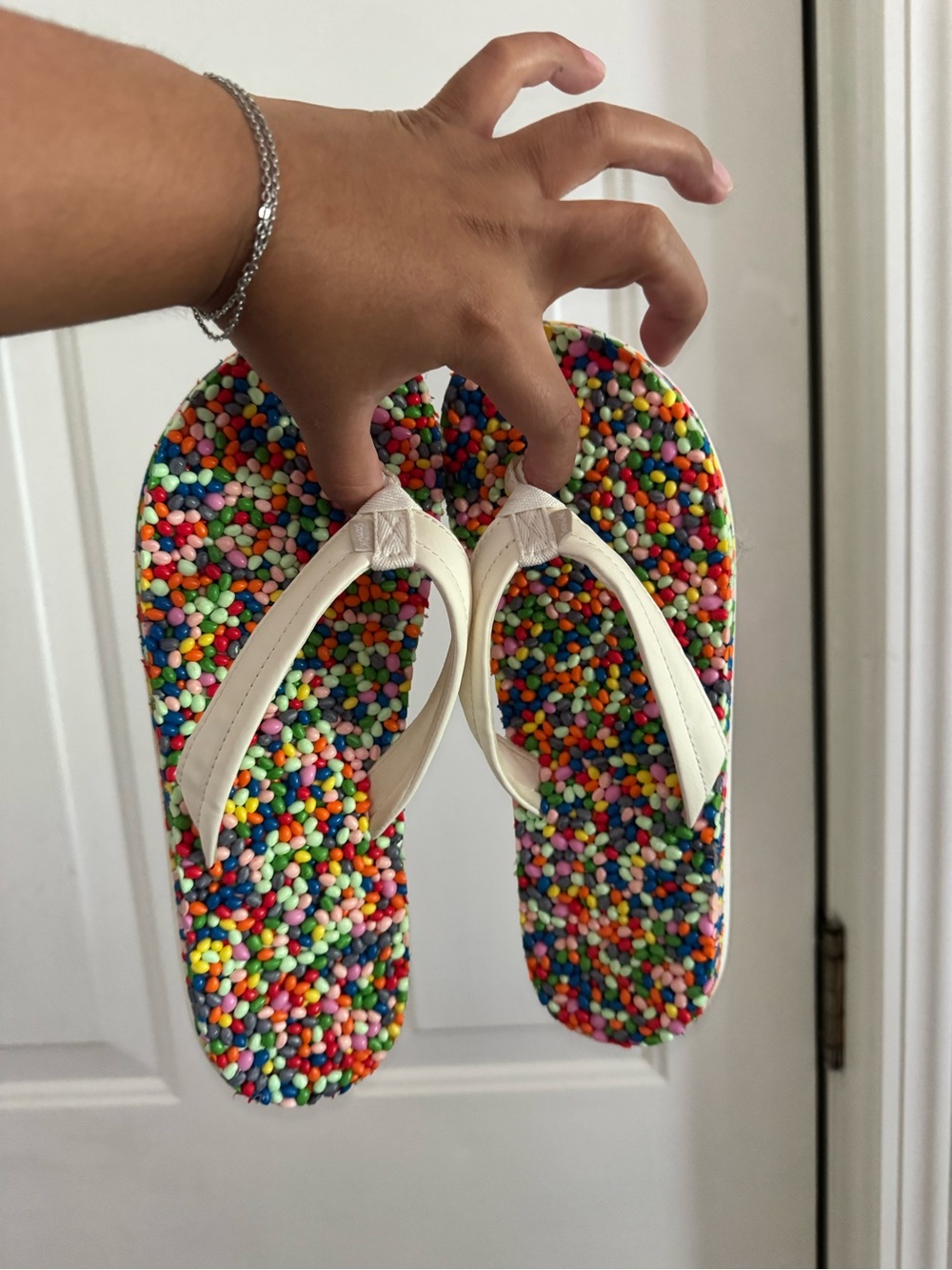 Womens Sanuk Colorful Bead-Pattern Flip Flop Sandals - White Straps